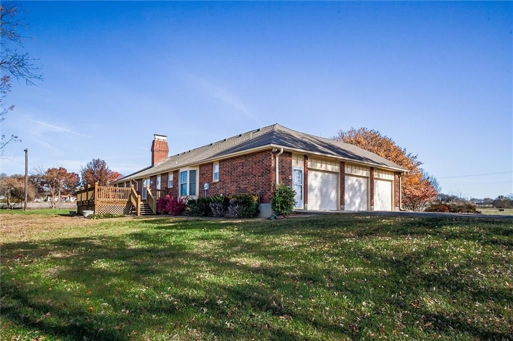 416 N Buckner Tarsney Road — photo 39