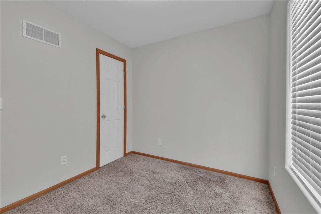 11425 Manning Avenue — photo 15