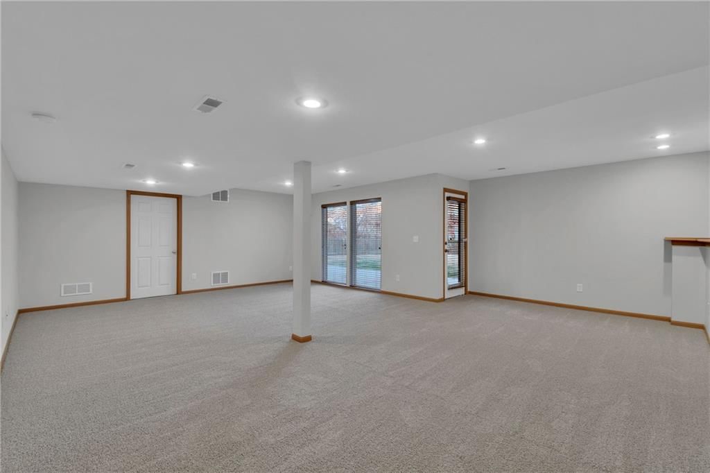 11425 Manning Avenue — photo 26