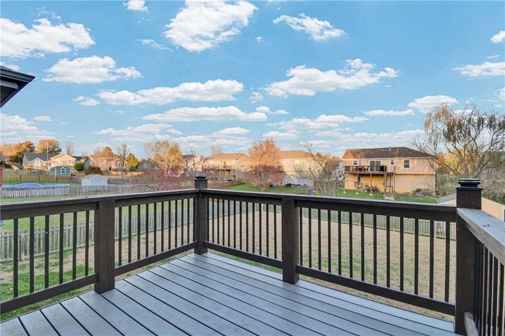 11425 Manning Avenue — photo 33