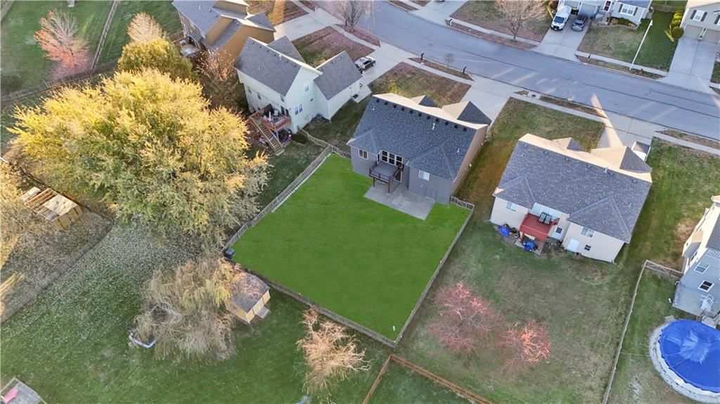 11425 Manning Avenue — photo 36