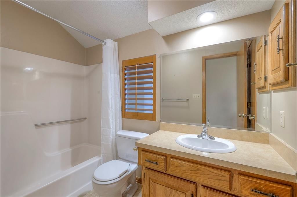 12202 Charlotte Street — photo 26