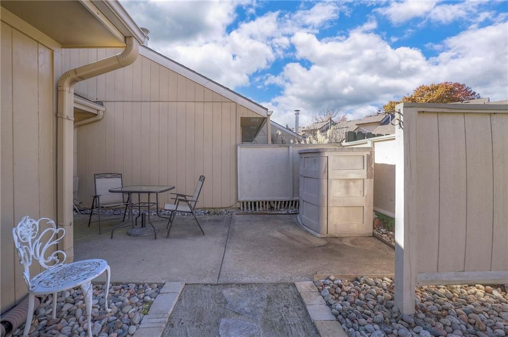 12202 Charlotte Street — photo 31