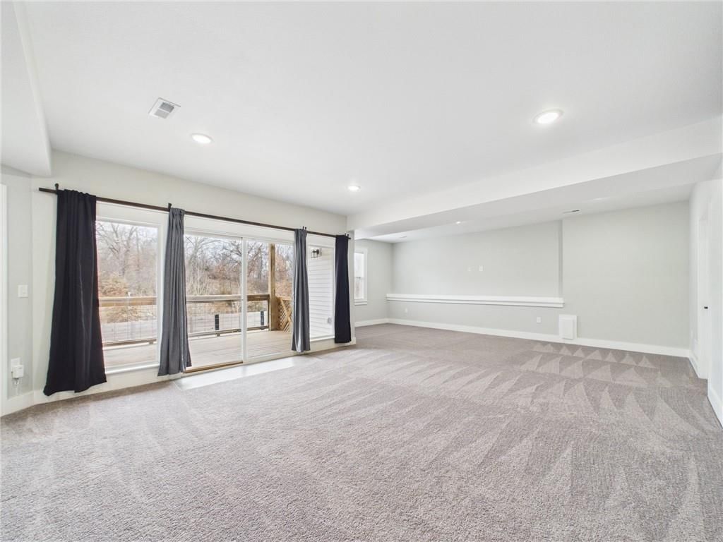110 Newberry Court — photo 21