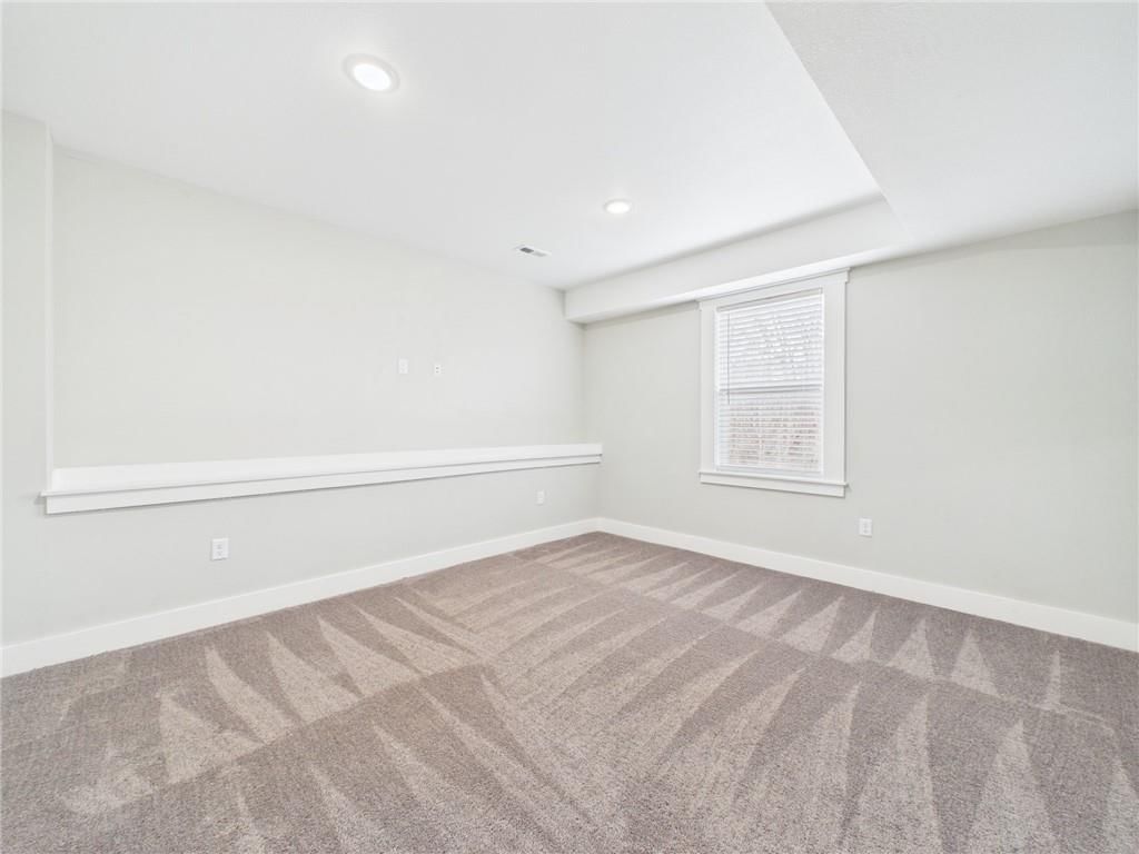 110 Newberry Court — photo 23