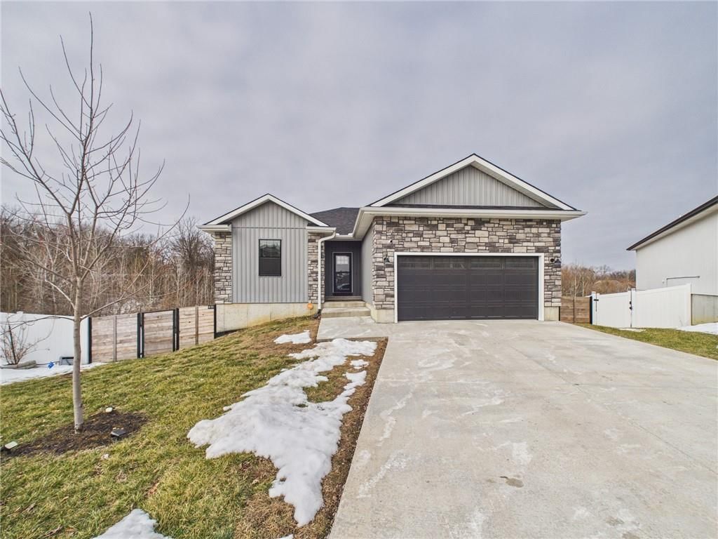 110 Newberry Court — photo 37
