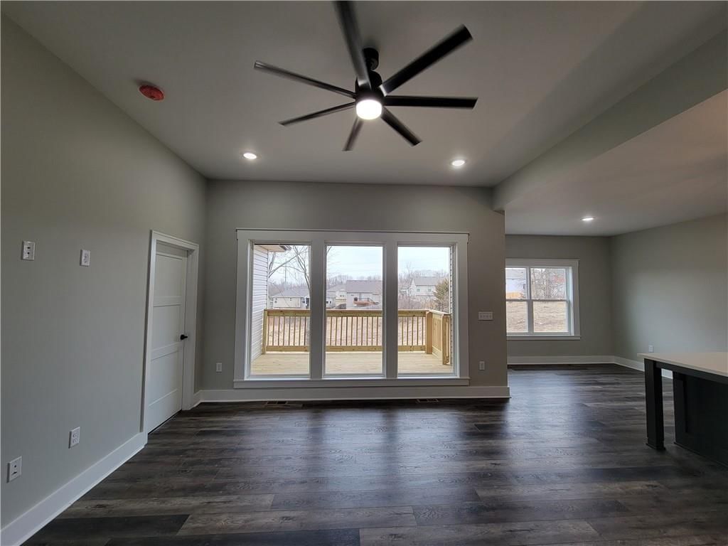 110 Newberry Court — photo 38