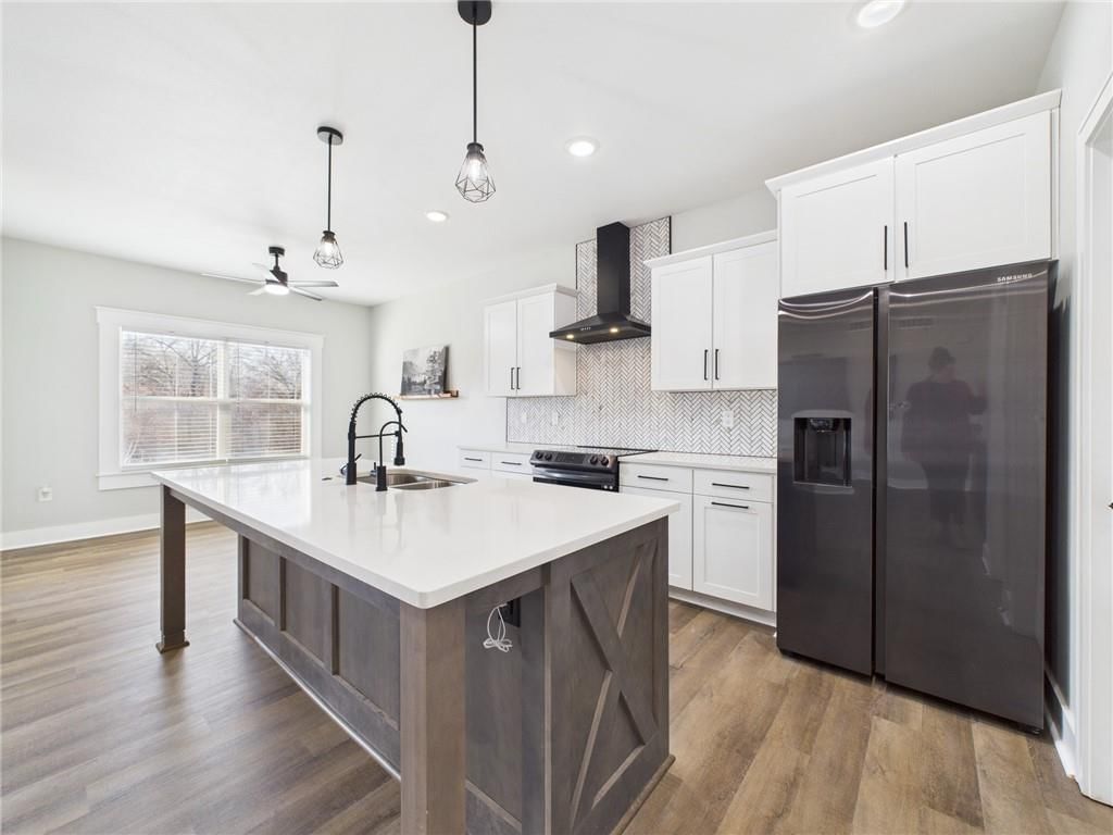 110 Newberry Court — photo 39