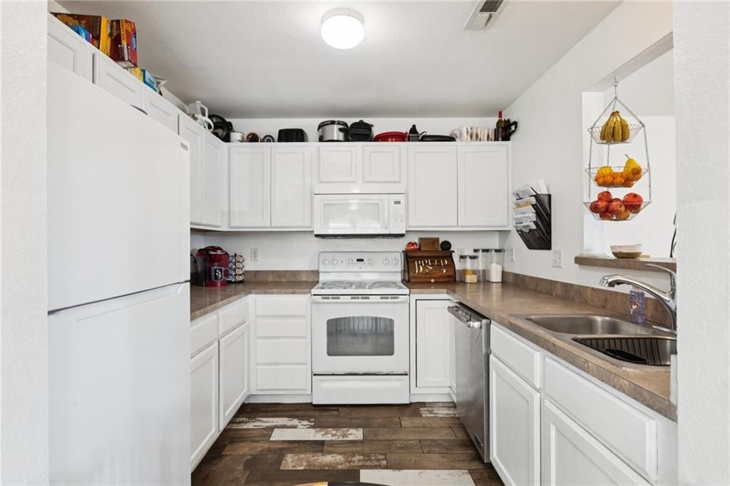 121 Silver Leaf Lane — photo 10