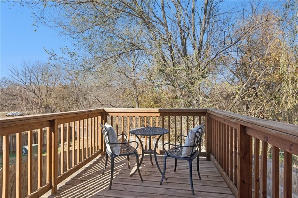 121 Silver Leaf Lane — photo 31