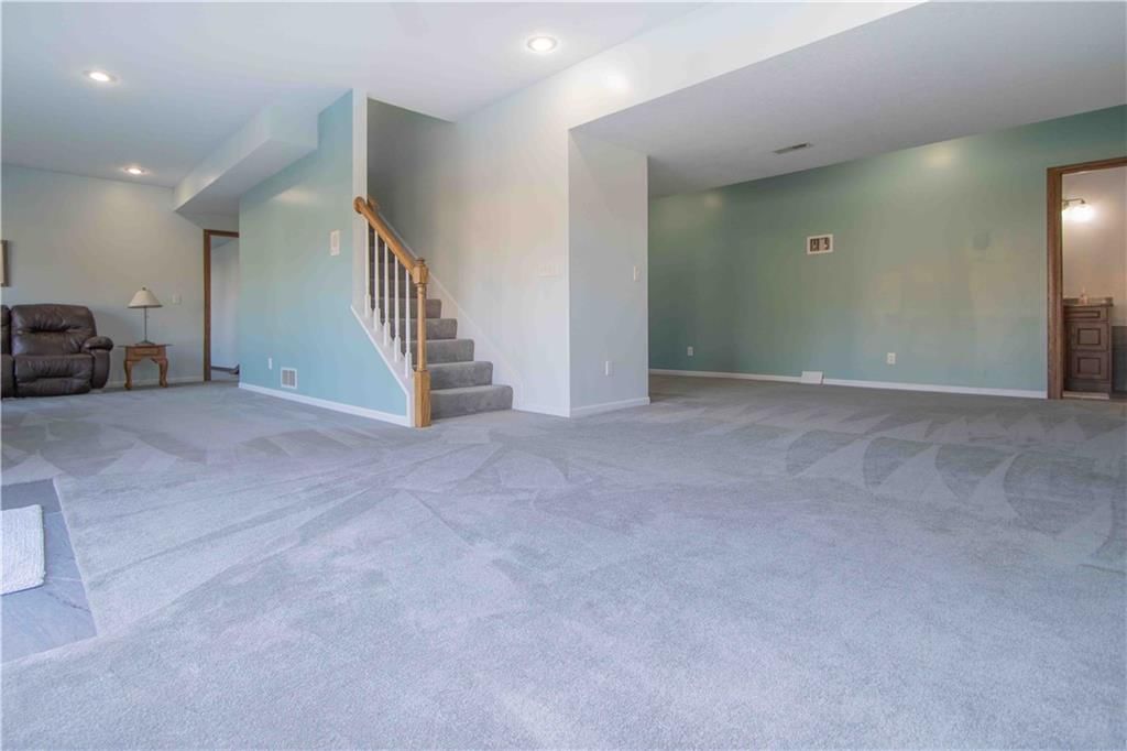 1219 Pembrooke Drive — photo 37