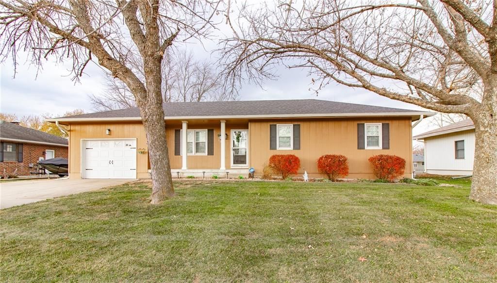 206 S Ridgeview Drive — photo 1