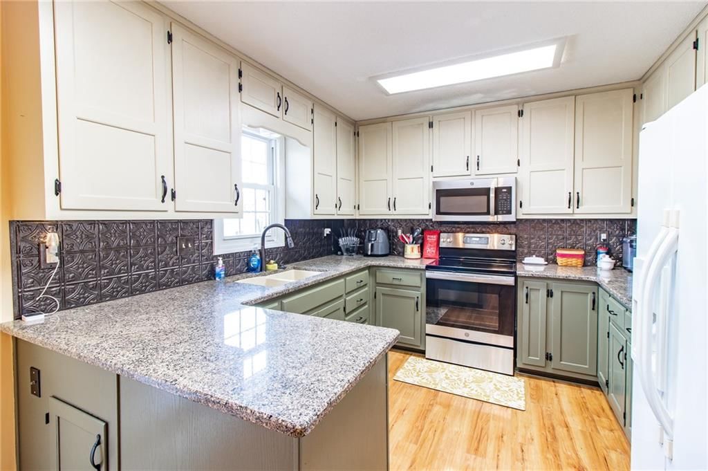 206 S Ridgeview Drive — photo 3
