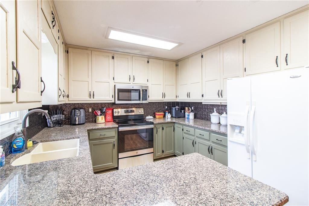 206 S Ridgeview Drive — photo 8
