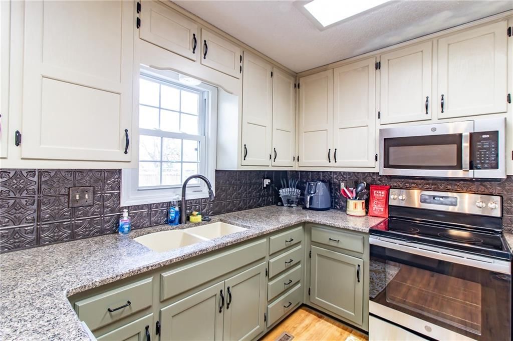206 S Ridgeview Drive — photo 10