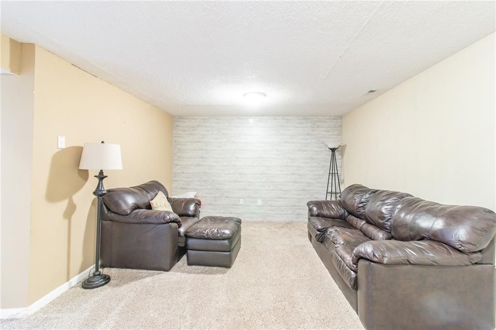 206 S Ridgeview Drive — photo 21