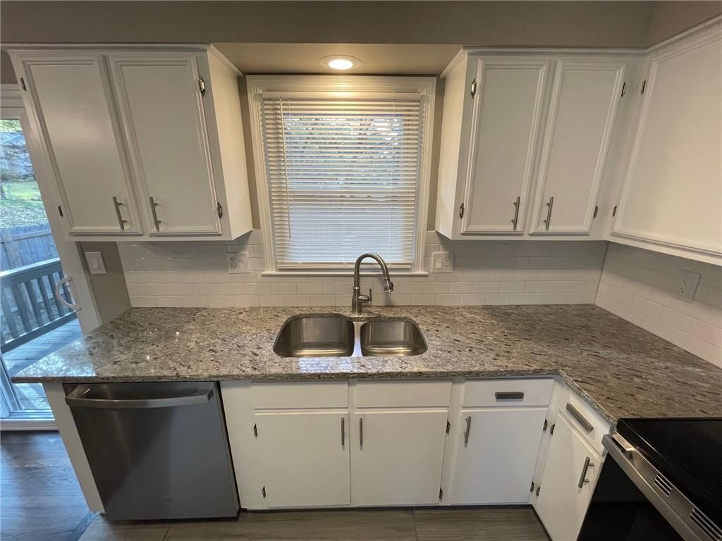 6921 NW 79TH Street — photo 13