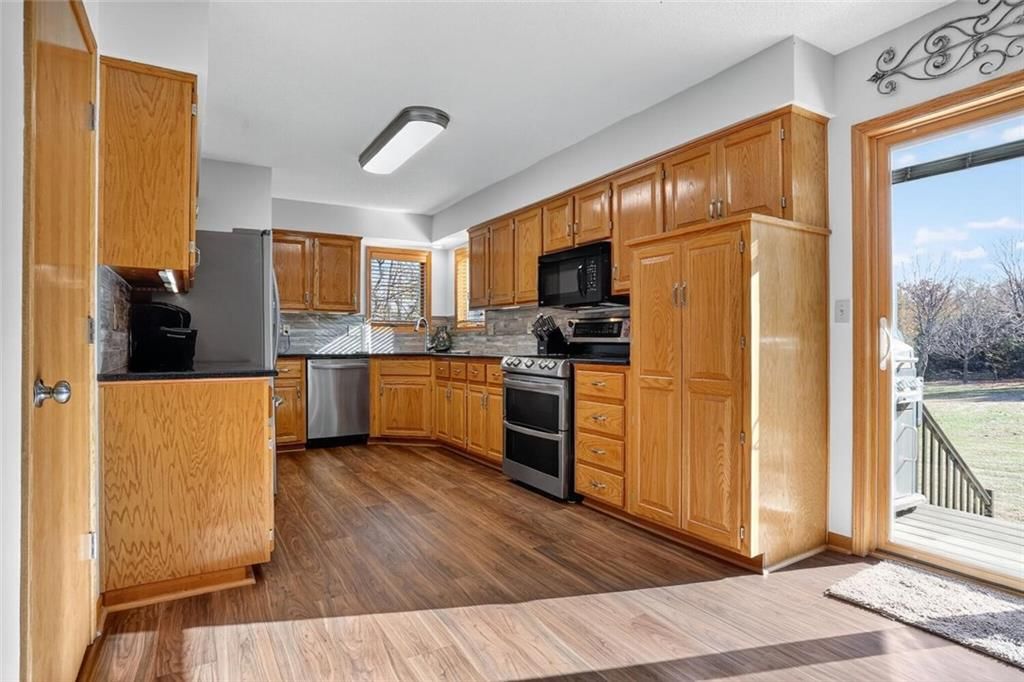 3725 W 179th Terrace — photo 9