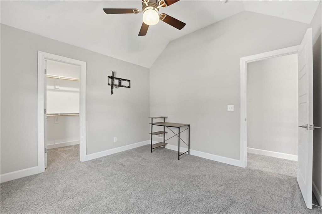 4928 Fontana Street — photo 24