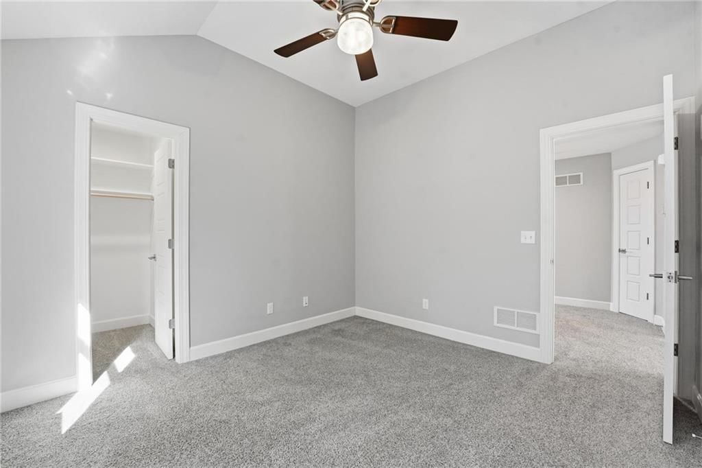 4928 Fontana Street — photo 27