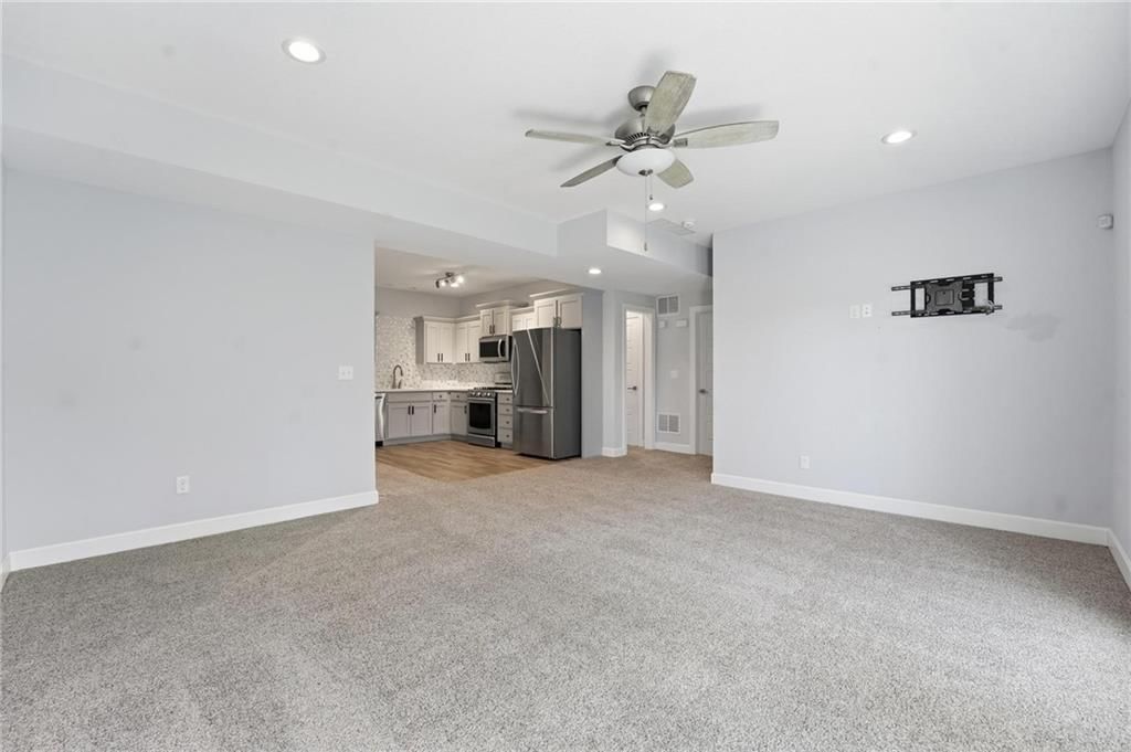 4928 Fontana Street — photo 37