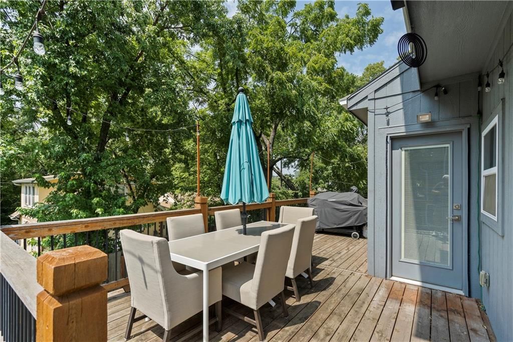 4928 Fontana Street — photo 40