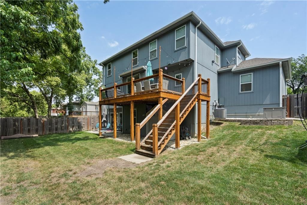 4928 Fontana Street — photo 42