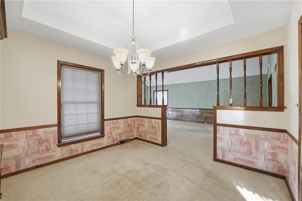 6240 Marion Avenue — photo 13
