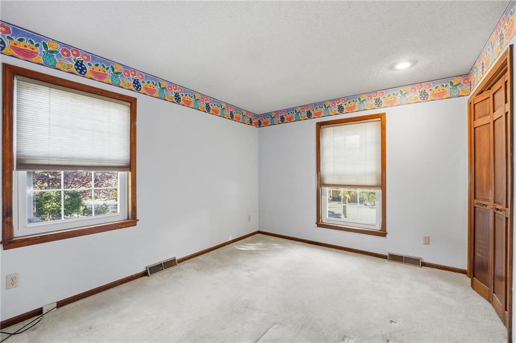 6240 Marion Avenue — photo 21