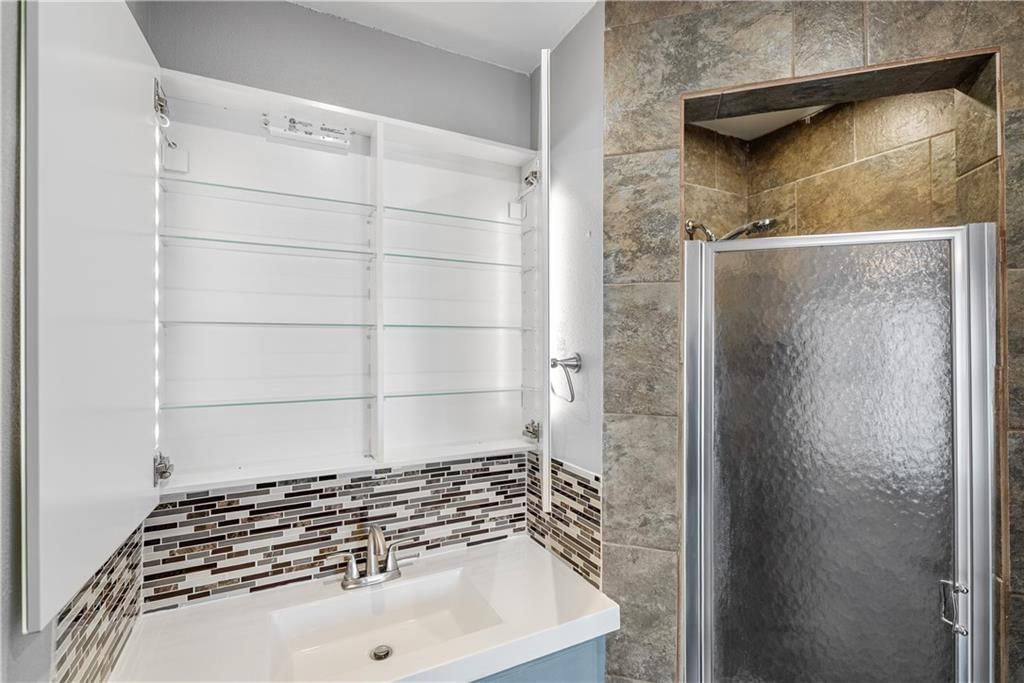 952 Crescent Drive — photo 13