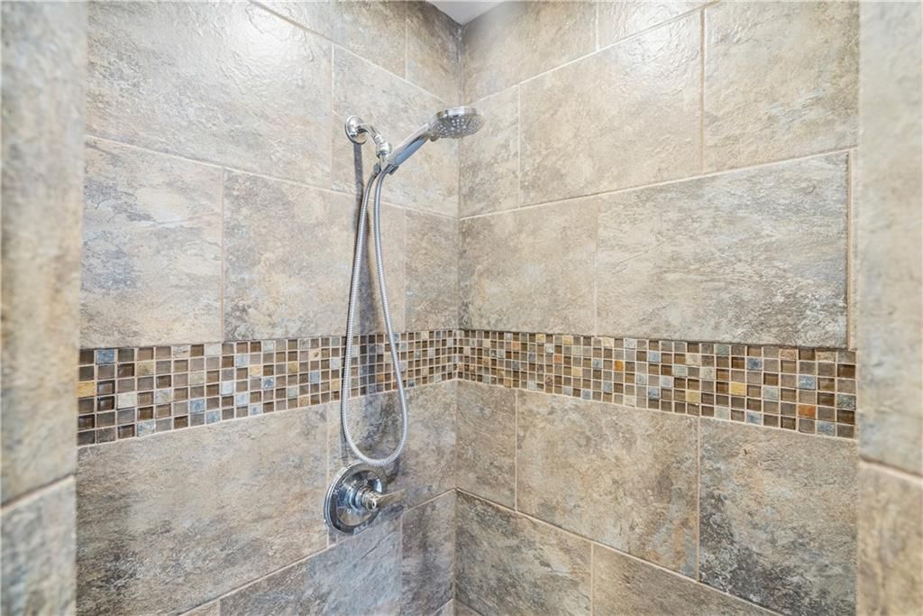 952 Crescent Drive — photo 14