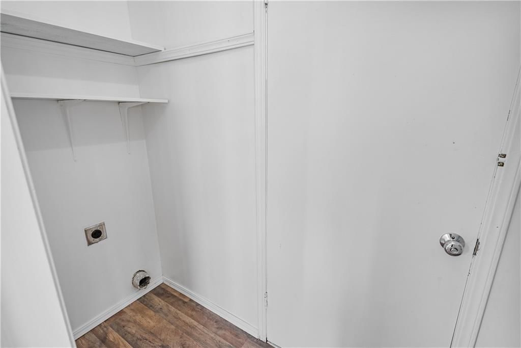 952 Crescent Drive — photo 26