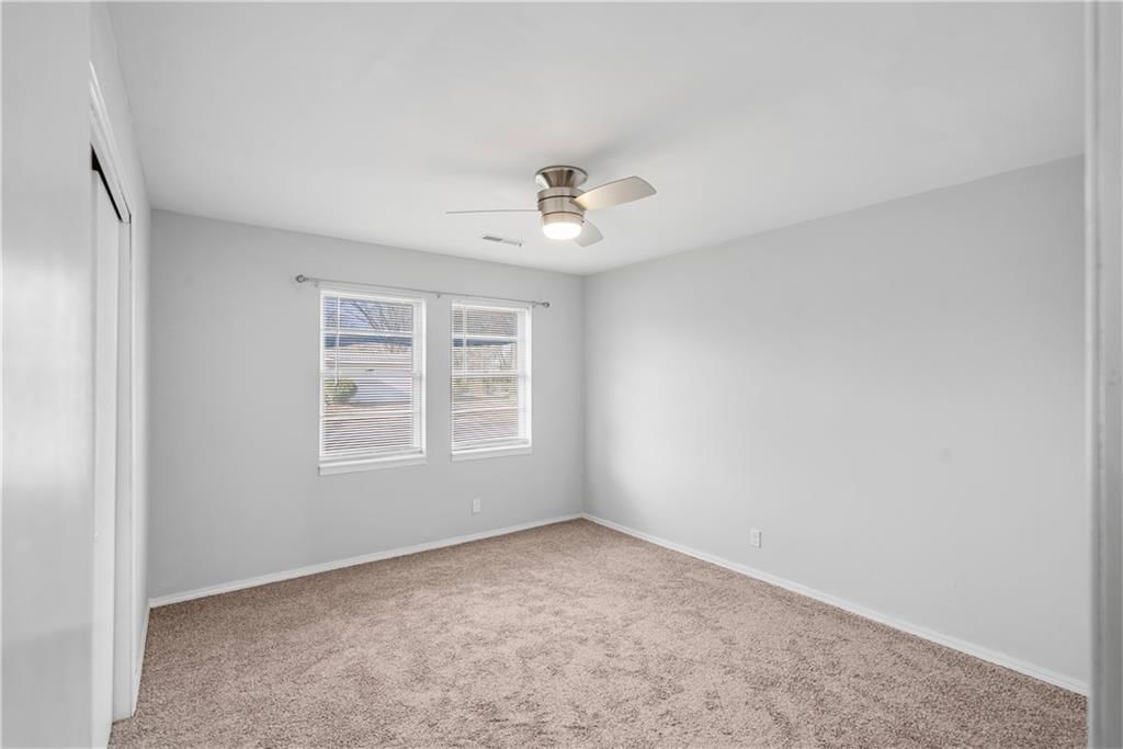 952 Crescent Drive — photo 31