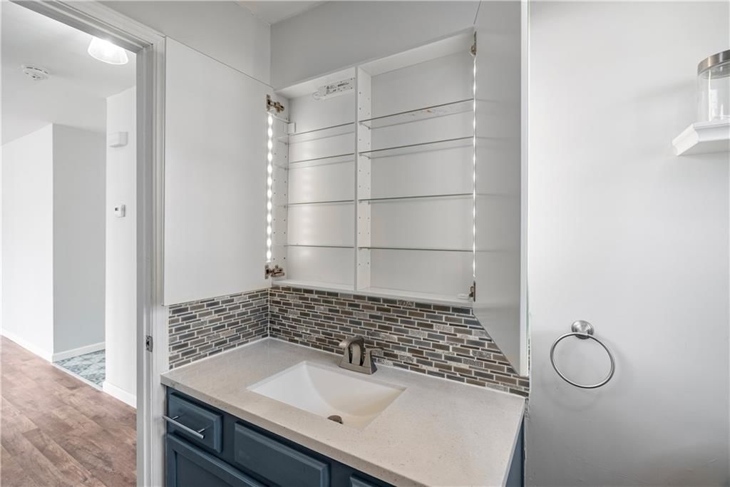 952 Crescent Drive — photo 35