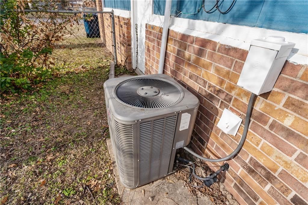 952 Crescent Drive — photo 45