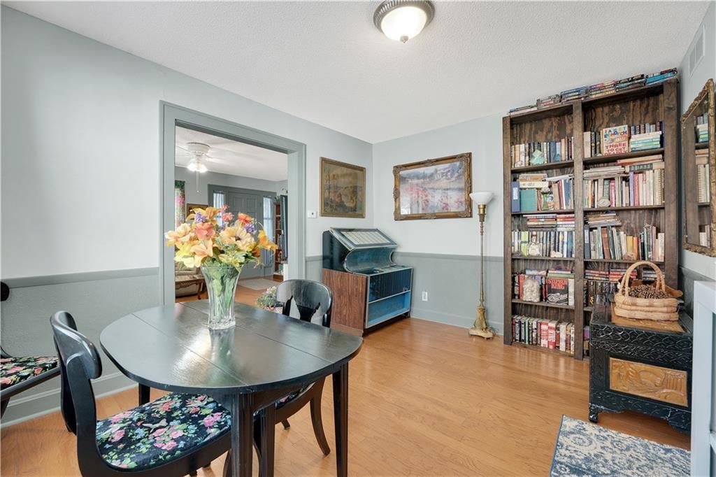 1412 W 5th Street — photo 12