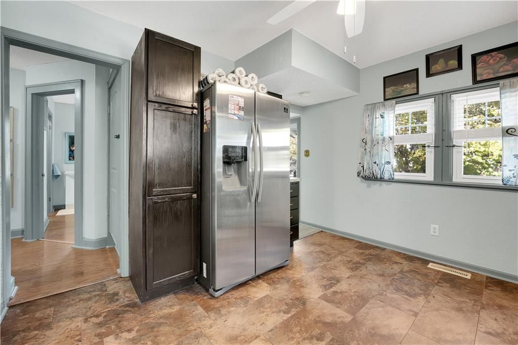 1412 W 5th Street — photo 14