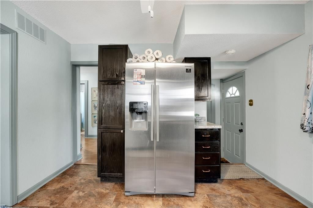 1412 W 5th Street — photo 19