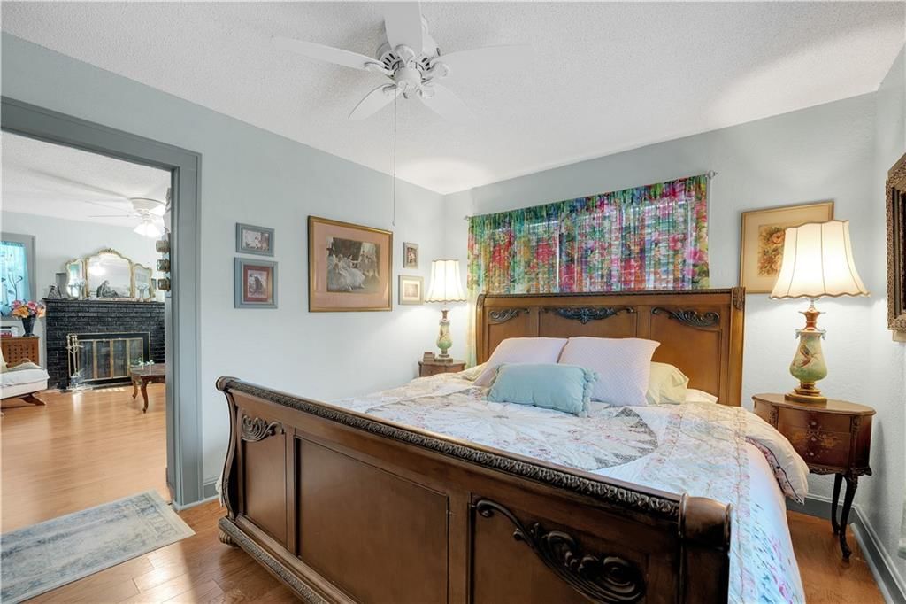 1412 W 5th Street — photo 23