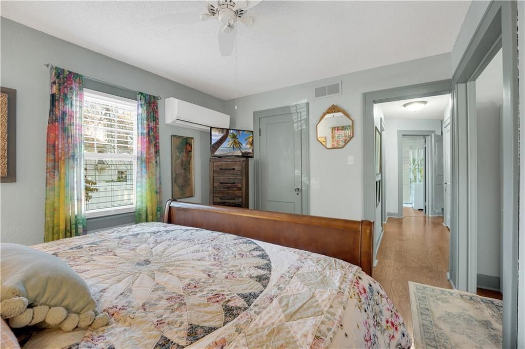 1412 W 5th Street — photo 24