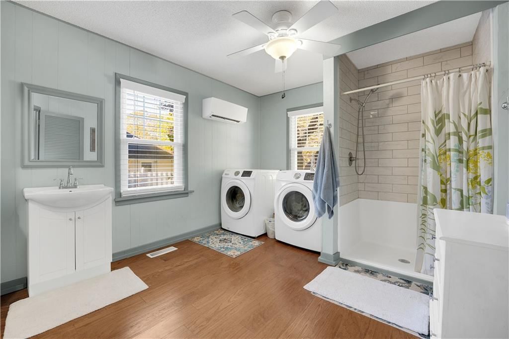 1412 W 5th Street — photo 28