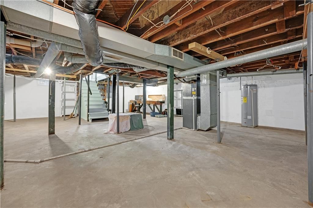 1412 W 5th Street — photo 40