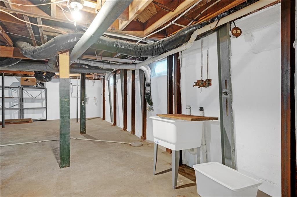 1412 W 5th Street — photo 43