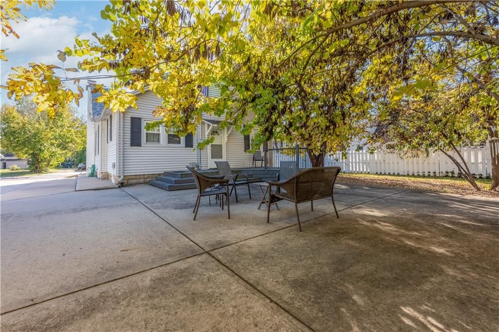 1412 W 5th Street — photo 54