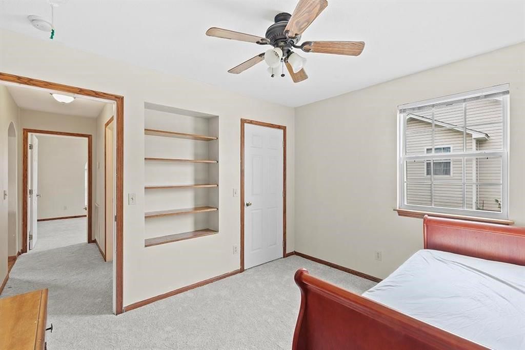 409 W Gault Street — photo 17