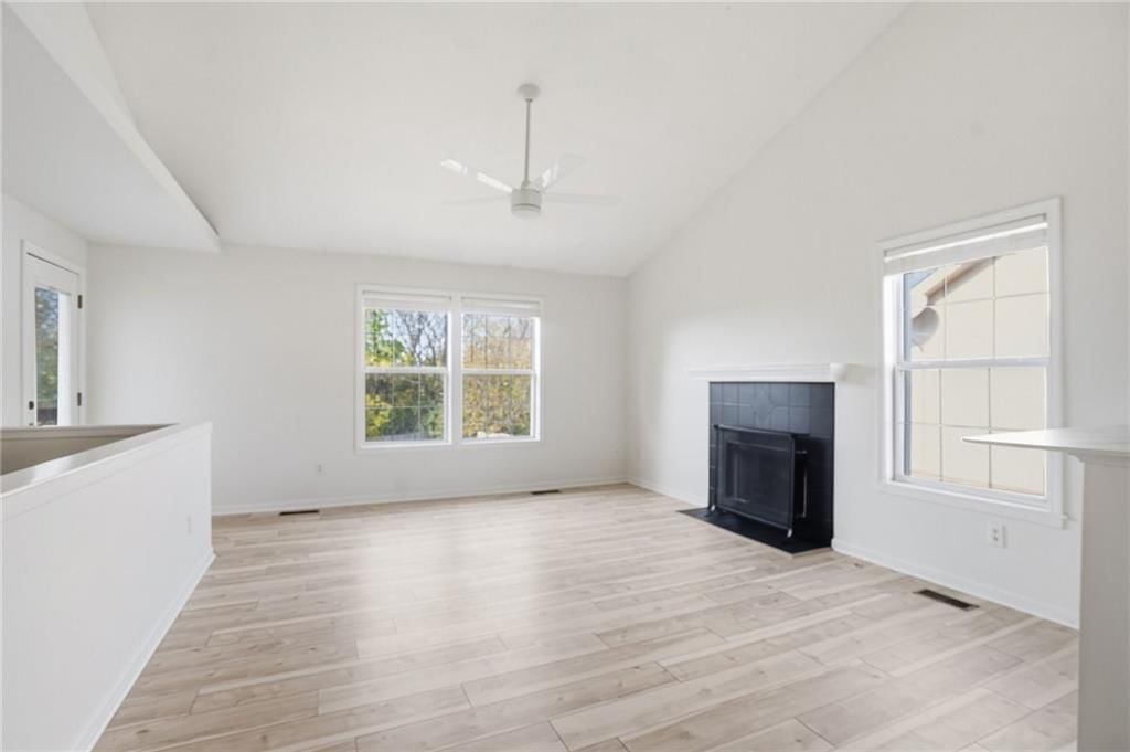 4955 Stoneback Drive — photo 3