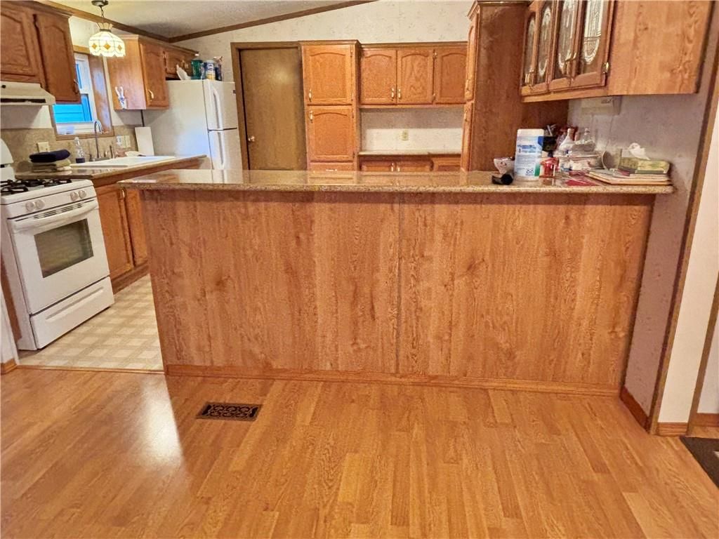 203 E Washington Street — photo 10