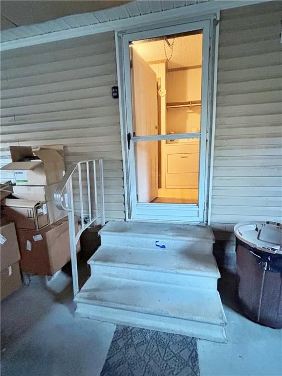 203 E Washington Street — photo 37