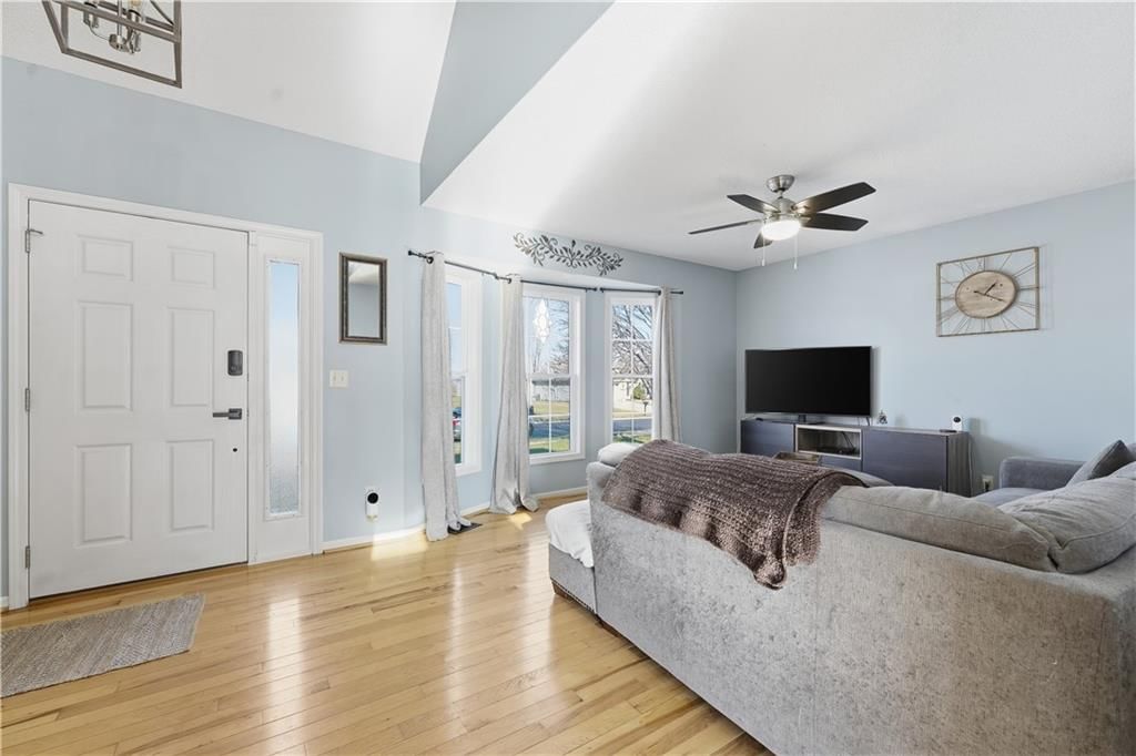 10613 NW 86th Street — photo 3