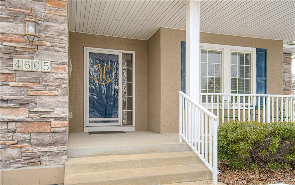 4605 SW Olympia Circle SW — photo 2